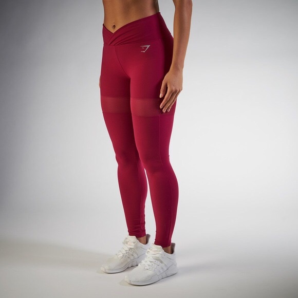 Gymshark x Nikki B S1 Dynamic Legging in Beetroot - Picture 2 of 8